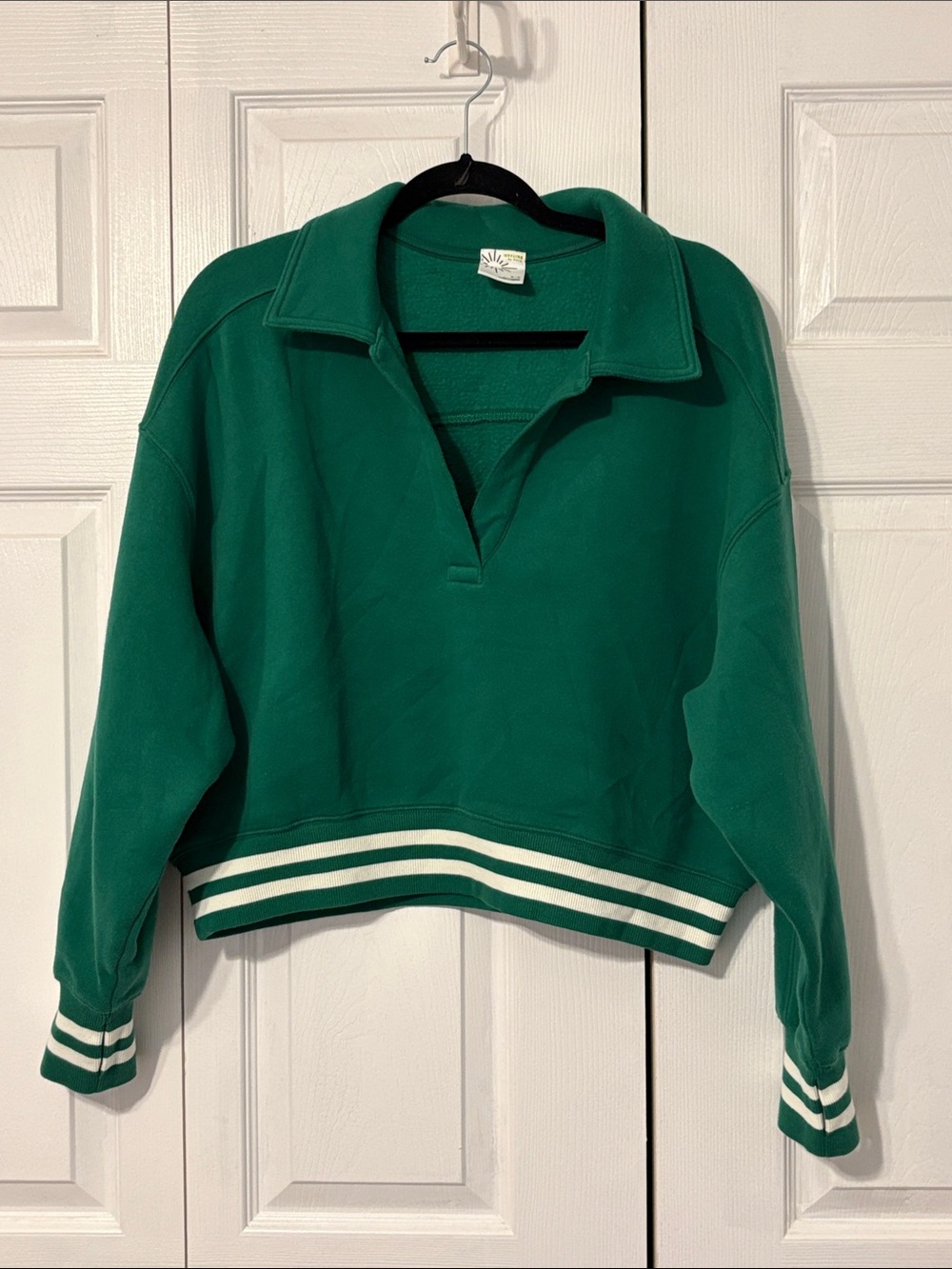 Offline by aerie Cropped Varsity Sweatshirt w/Striped Hem in Island Pine. NWOT